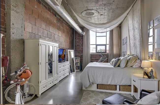 Photo - 718 Washington Ave N Unit #503