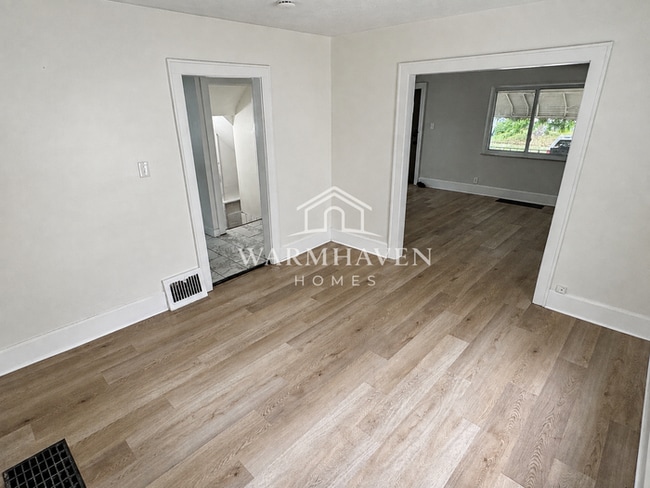 Photo - 801 Storer Ave