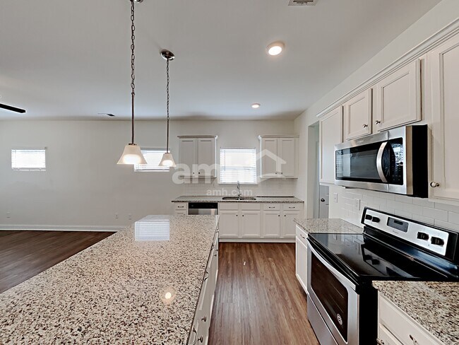 Photo - 100 Caitlin Ln