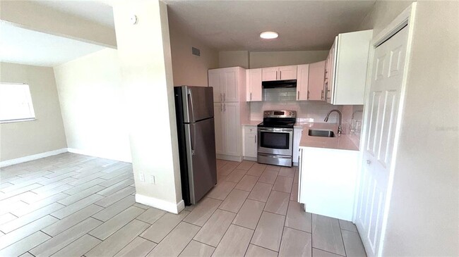 1425 Hester Dr