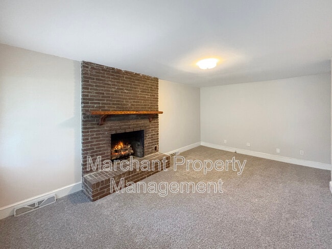 Photo - 22 Brownwood Dr