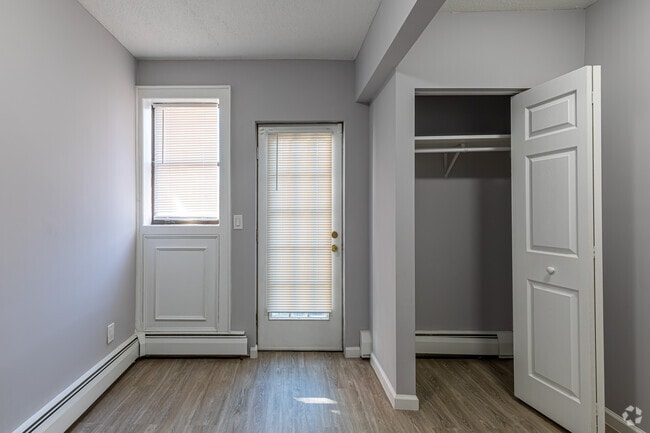 3BR, 1BA - Bedroom