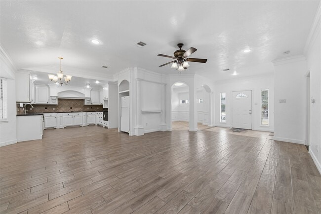 11311 Hazen St