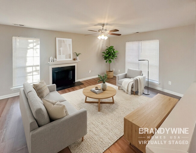 Photo - 425 Hannah Dr