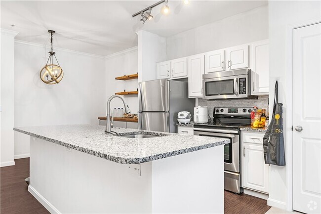 Building Photo - 1000 Providence Pl Rental