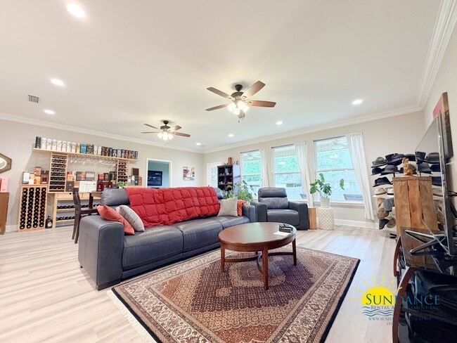 Photo - Stunning Shalimar 4 Bedroom / 3 Full Bathroom Home with Solar Energy Efficiency!