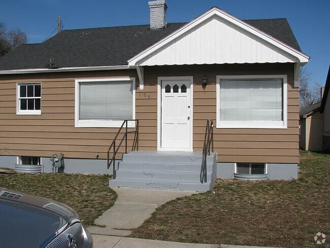 Building Photo - 128 Owyhee Ave Rental