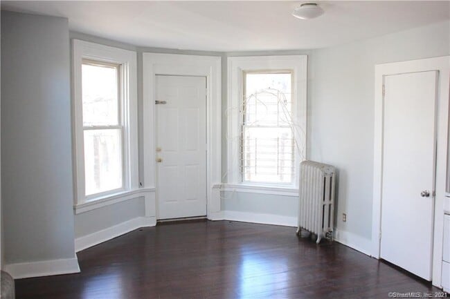 Photo - 1330 Chapel St Unit 3