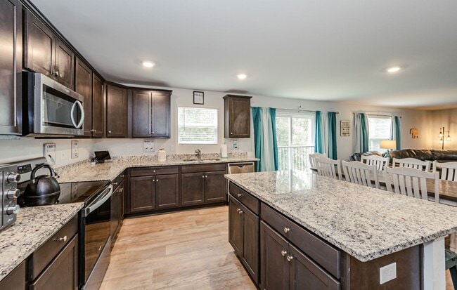 Photo - Beautiful Home in The Arbors!