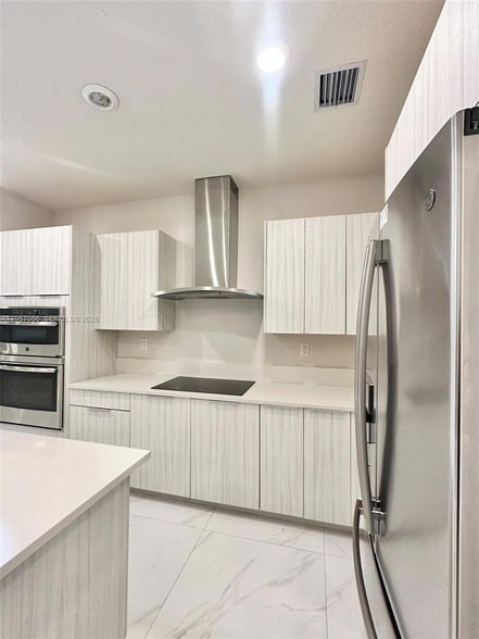 Photo - 10420 NW 67th St