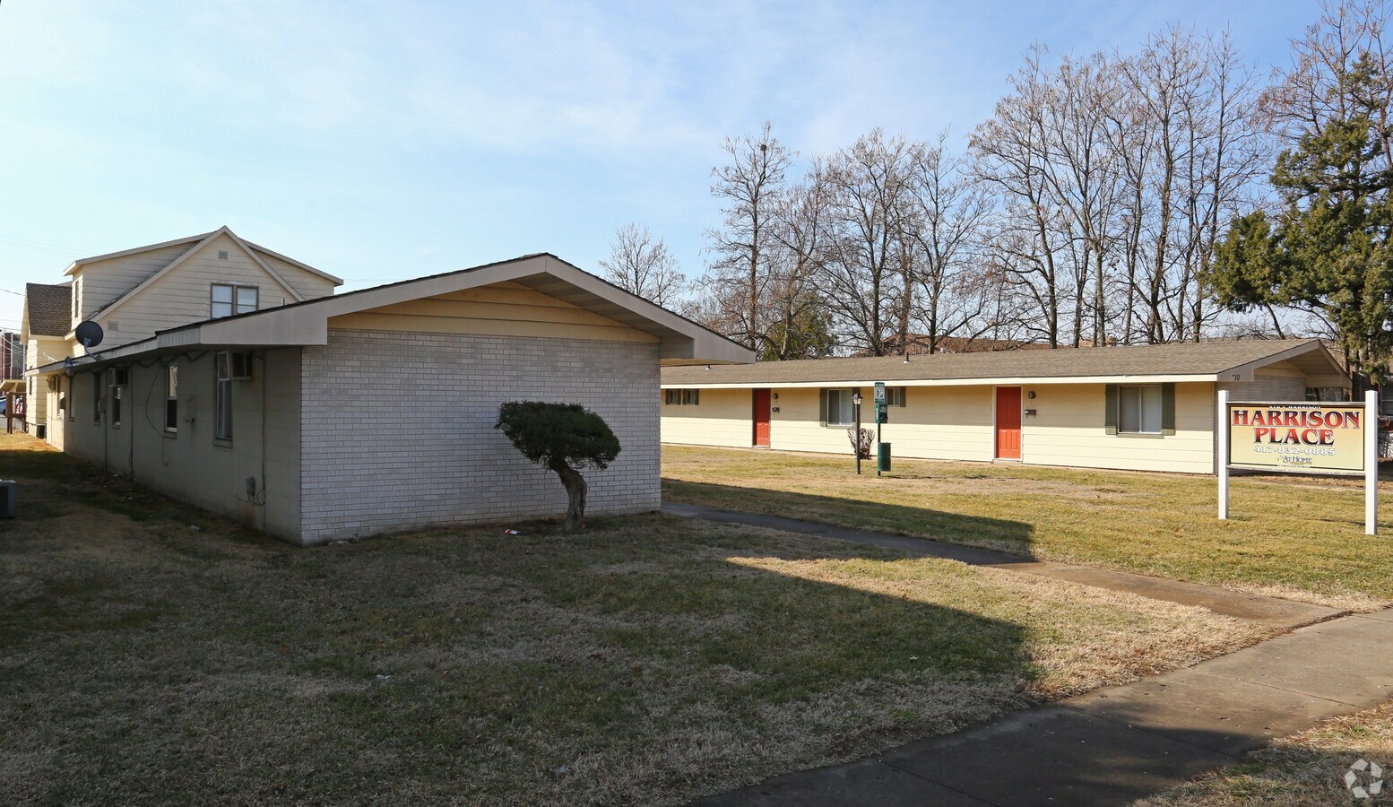 Photo - 510 E Harrison St Apartments