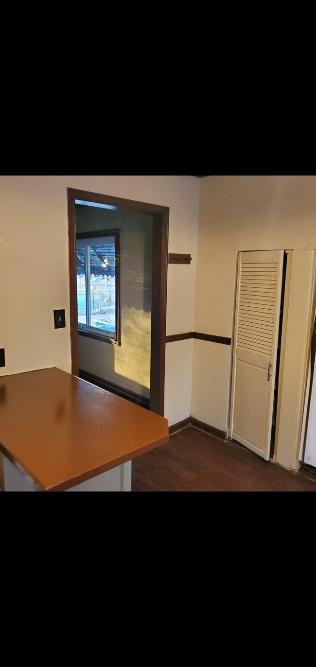 Photo - 1403 N Atlanta Pl