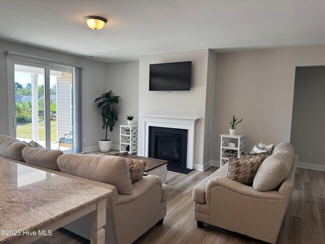 Photo - 1022 Terraces Ln