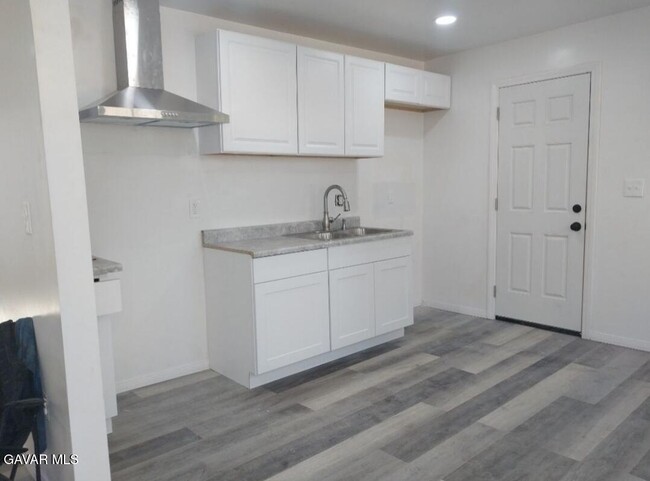 Photo - 9129 Kemper Rd