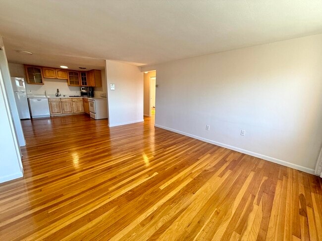 Photo - 20 Riverside St Unit 3-1
