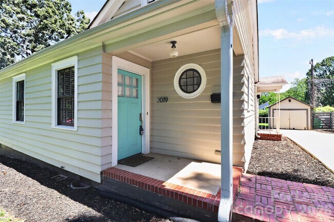 2019 Highland St