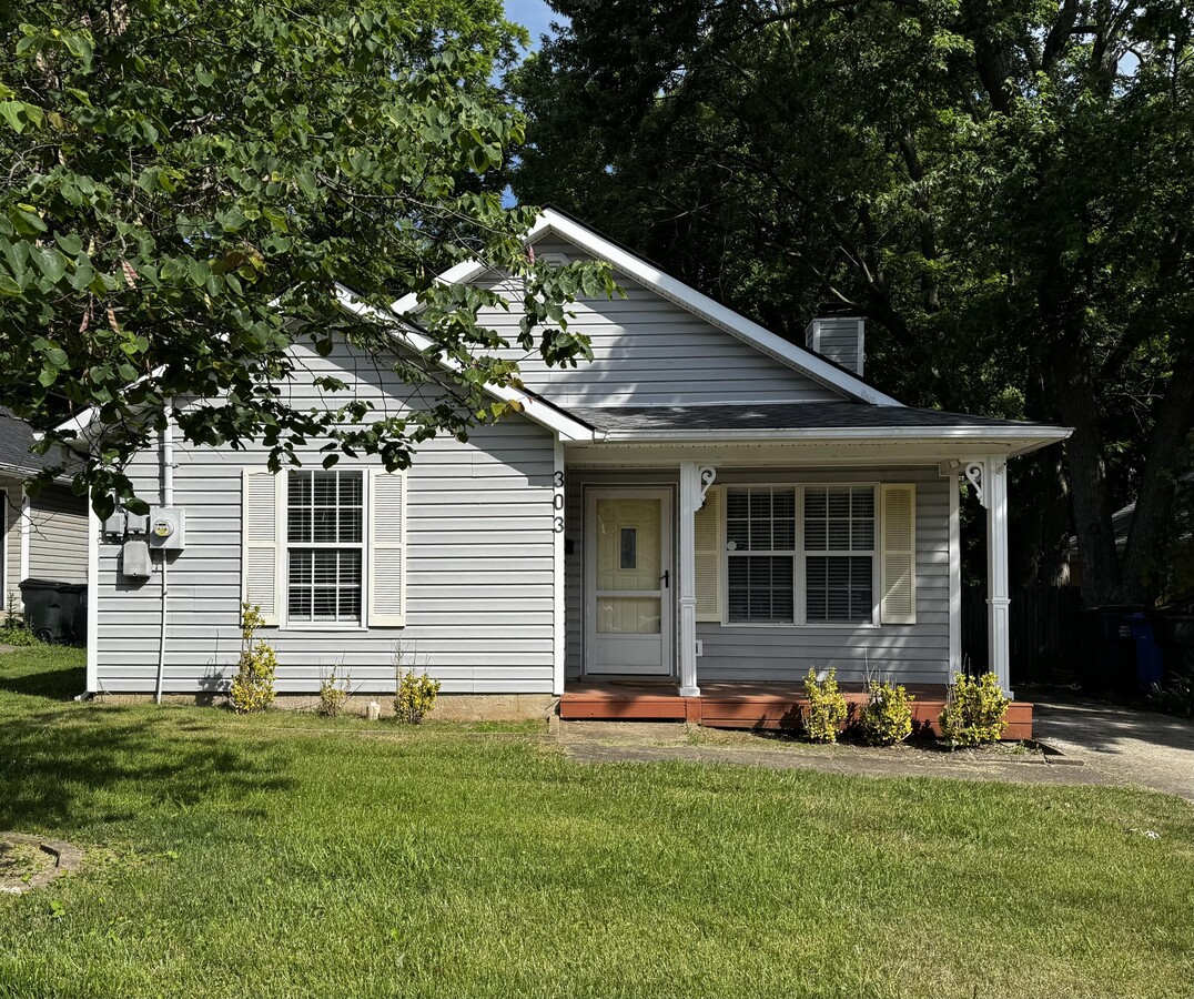 Photo - 303 Owsley Ave