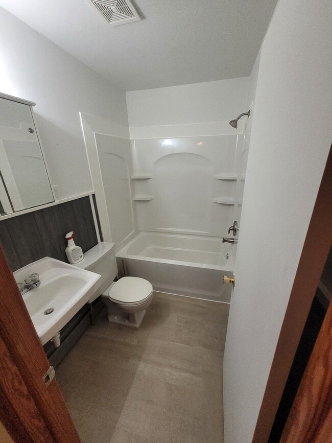 Photo - 1467 W Villard St Unit #3 West Sde