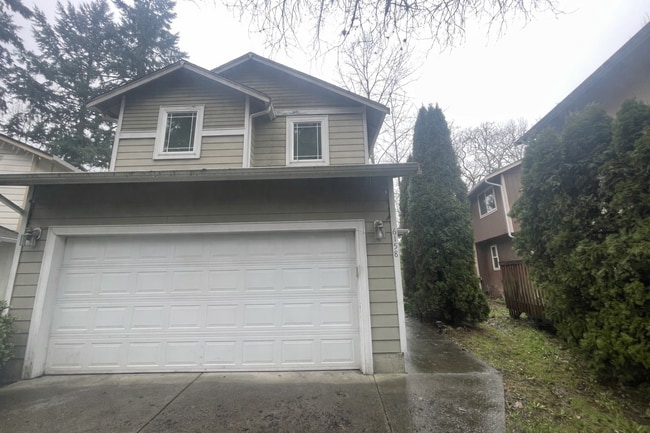 Building Photo - Fabulous 3 bedroom home