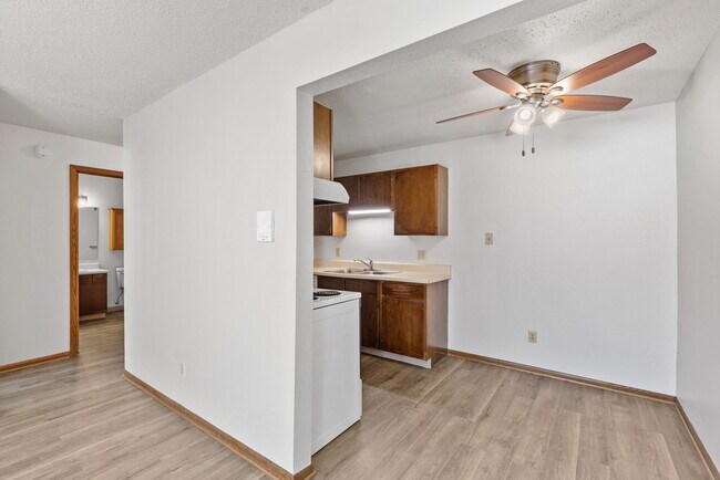 Photo - Oak Place Apartments