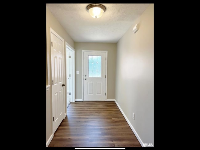 Photo - 1919 English Oak