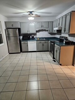 Photo - 320 Harry S Truman Dr