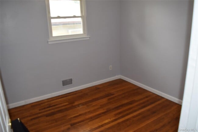 Photo - 204 Wellington St