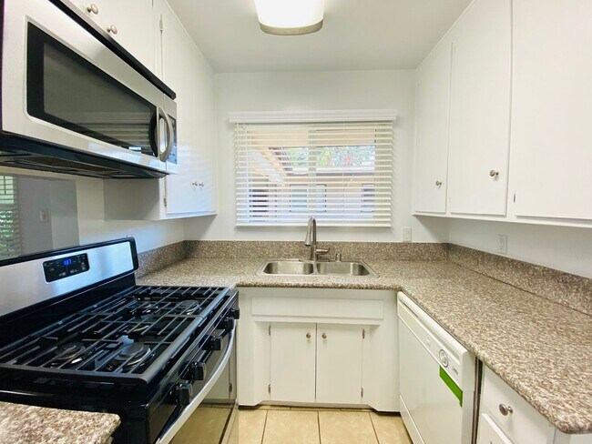 2956-3022 S. Robertson Blvd