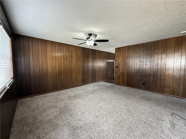 Photo - 104 Connie Ave