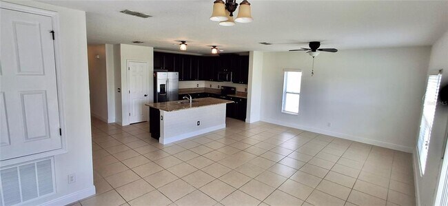 Photo - 122 Andalusia Loop