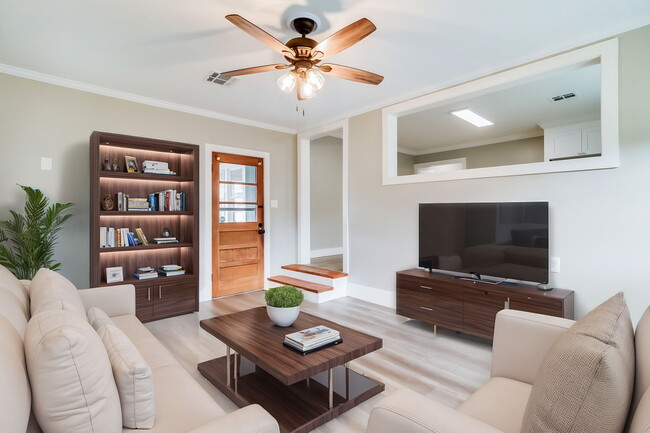 Photo - 511 Ray Ave Unit 511 0.5