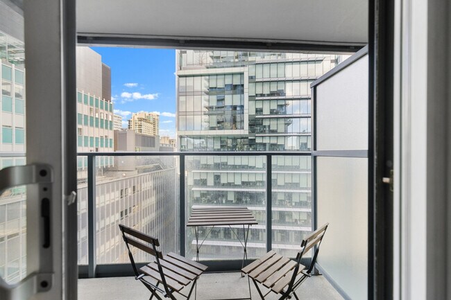 777 Richards St Unit SI FL17-ID1511808P