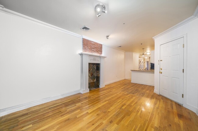 Photo - 306 2nd St Condo Unit 1B