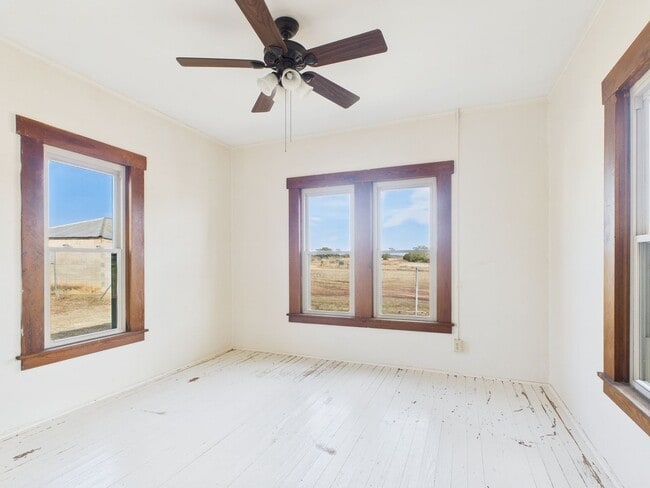 Photo - Beautiful Hill Country Farm House