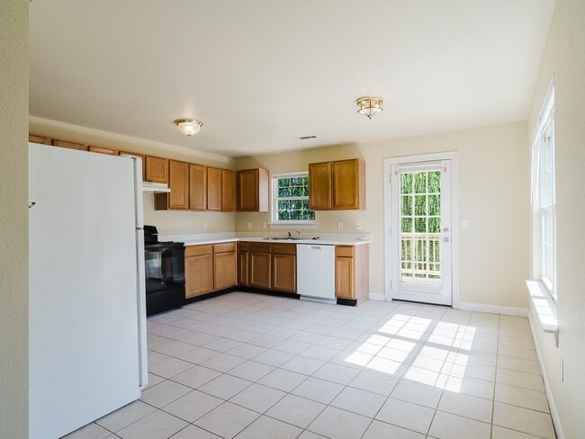 Photo - 2312 SW Morris St
