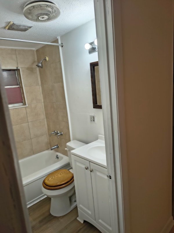 Photo - 830 N Temple Ave Unit 2