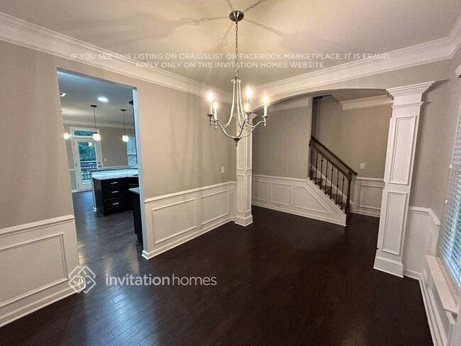 Photo - 617 Augustus Lane