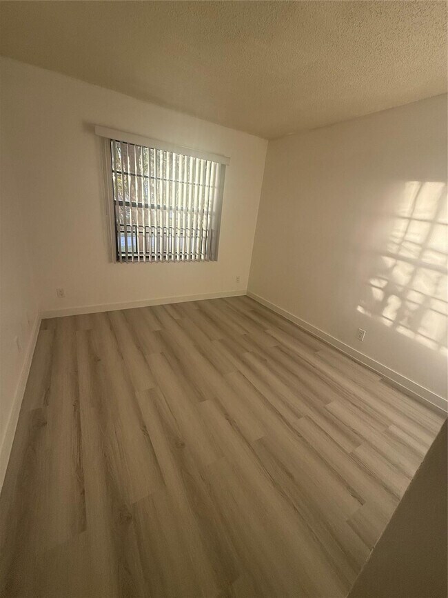 Photo - 3037 NW 92nd Ave