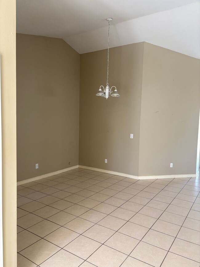 Photo - 118 Summerwood Dr