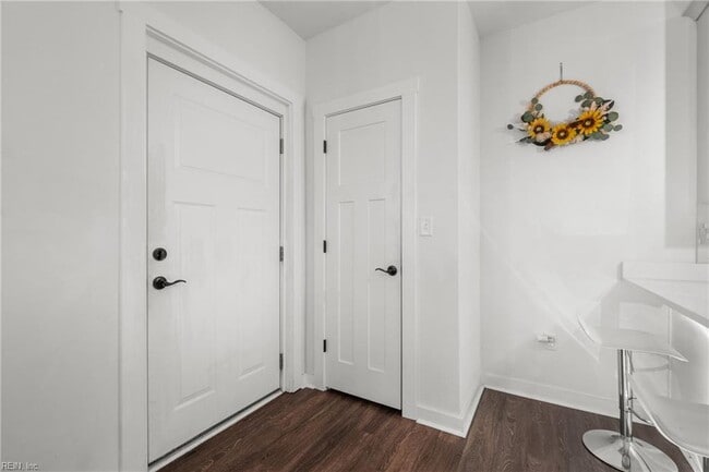 Photo - 7922 Shore Dr