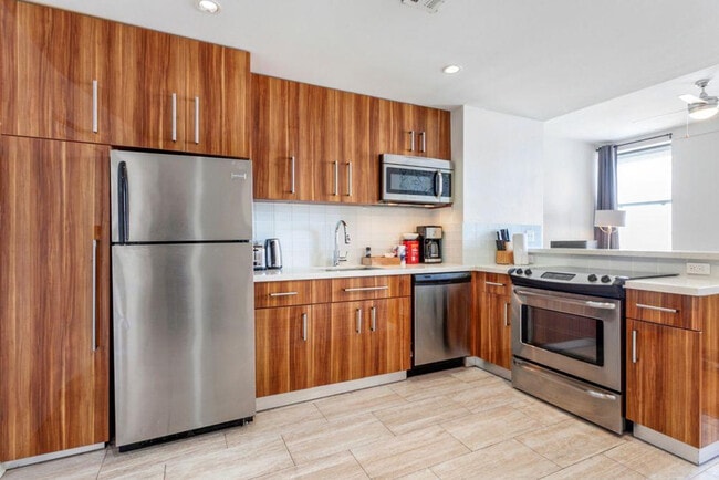 Photo - 925 Common St Unit ID1267014P