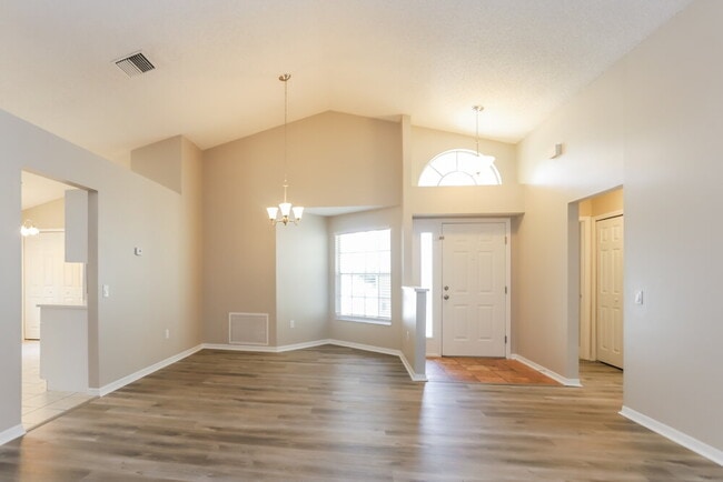 Photo - 1408 Windjammer Pl
