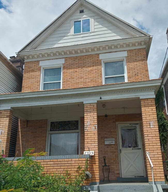 House - 7323 Denniston Ave Rental