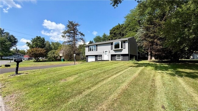 Building Photo - 104 Finwood Dr