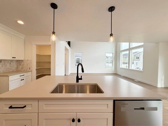 Photo - 3759 950 N Unidad 3759 W 950 N - Whole Home