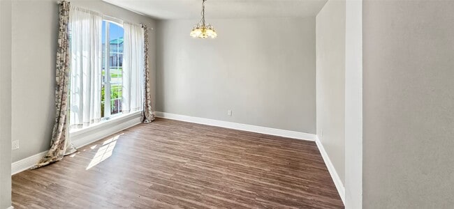 Photo - 4519 Regal Dr