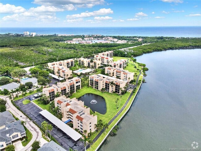 Building Photo - 3392 NE Causeway Blvd Unit 304 Rental