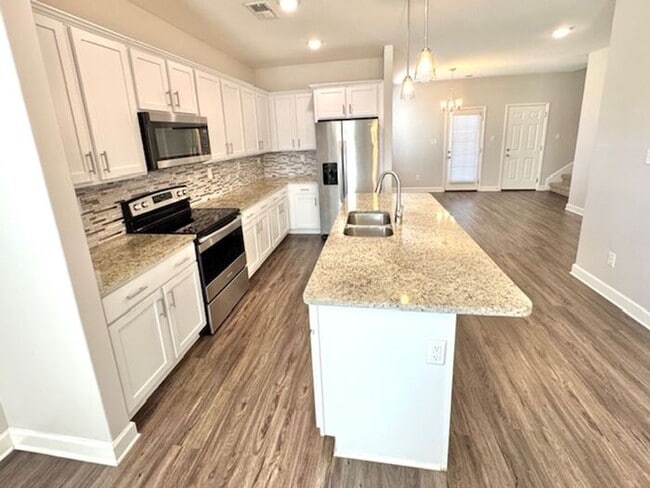 Photo - Now Leasing in Somerville- 4-Bedroom 3 Bat...