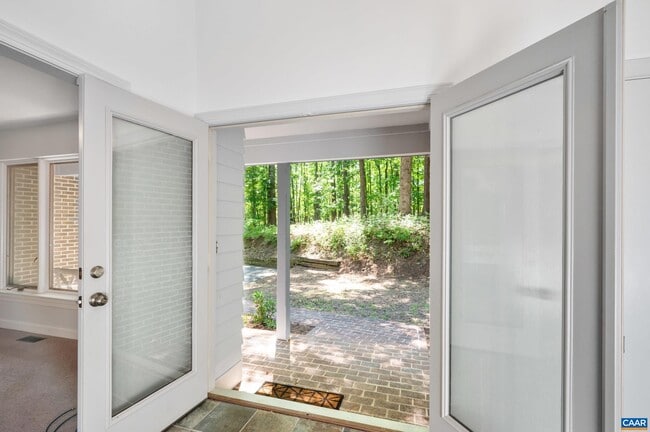 Photo - 501 Rookwood Pl