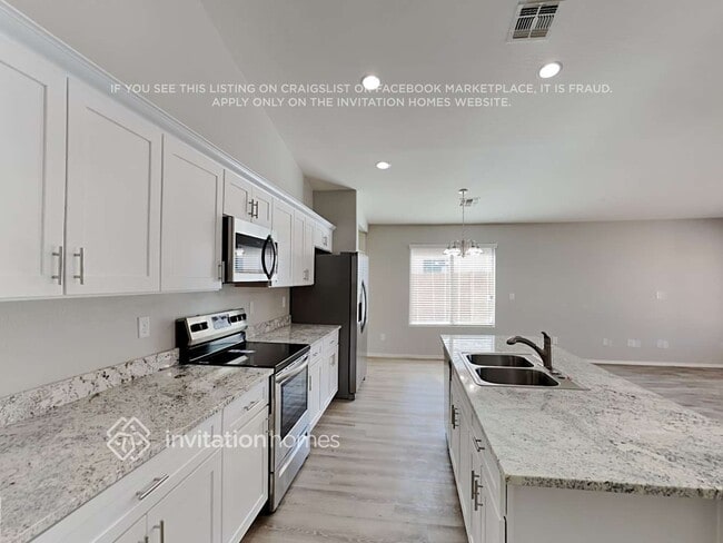 Photo - 41619 W Corvalis Ln